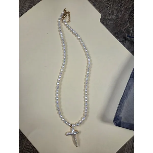 Boutique Shop Faux Pearl Cross Necklace - Image 5