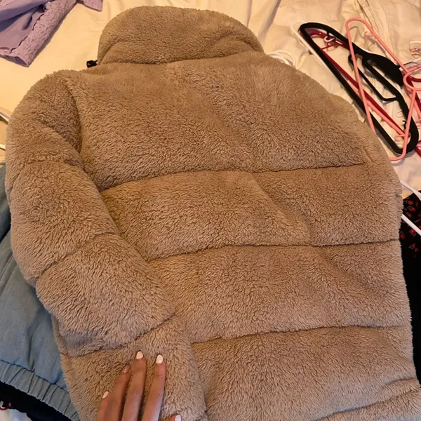 Hollister Tan Sherpa Crop Puffer Jacket w/ Adjustable Waist - Image 5