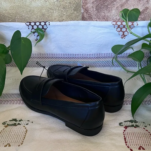 NEW Kensie Women’s Slip-On Gitty Dark Academia Penny Black Loafers, Size 7.5M - Image 6