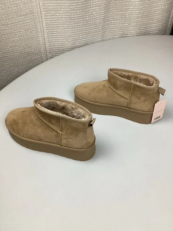 Olivia & Kate Faux Suede Faux Fur Tan Platform Booties Size 9 New with Tag - Image 2