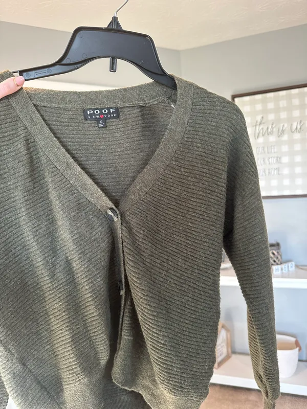 Green Cardigan - Image 2