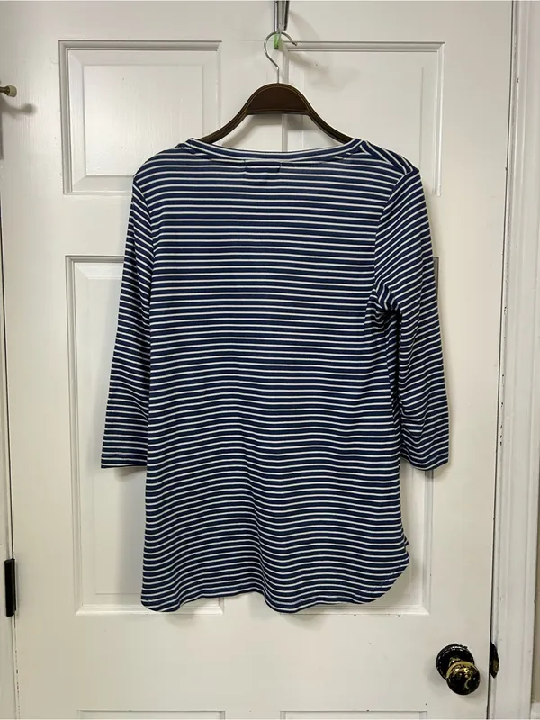 Vintage Coastal Stripe Crewneck Top with Embroidered Colorful Beach Chair - Image 4