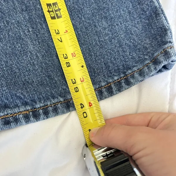 NWT Levi's '94 Baggy Mid Rise Straight Leg Jeans Size 25x31 Loose Hip & Thigh - Image 5