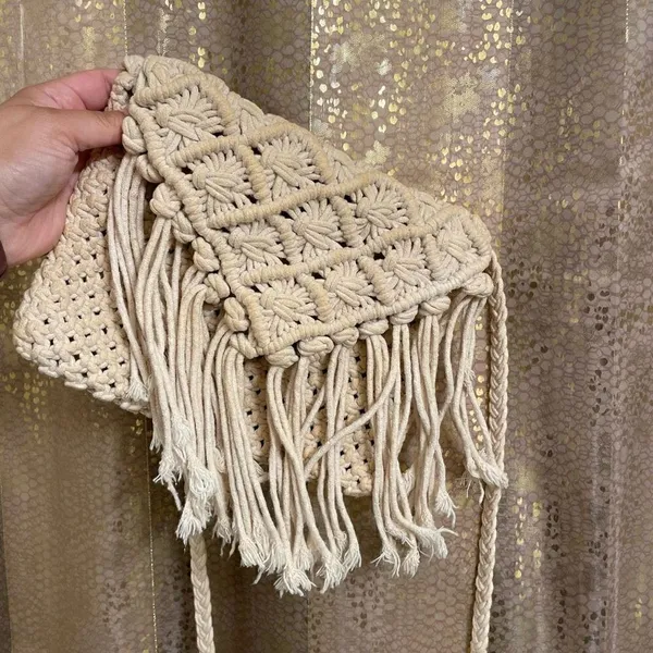 World Market Ivory Macramé Tassel Fringe Boho Crossbody Purse‎ - Image 5