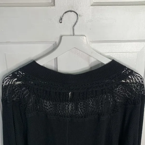 Free People Spring Valley Black Thermal Lace-Trim Top W-128 Sz Small - Image 10