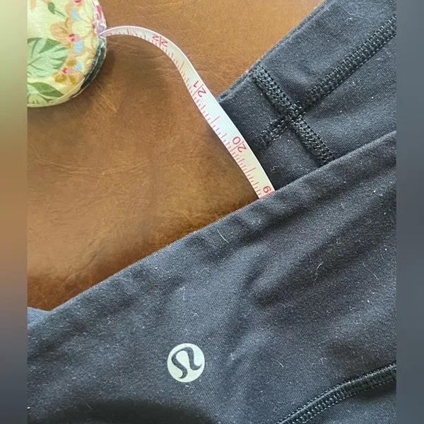 Lululemon Pants Women 4 Black Pull On Compression Cropped Leggings High Waist - Image 3