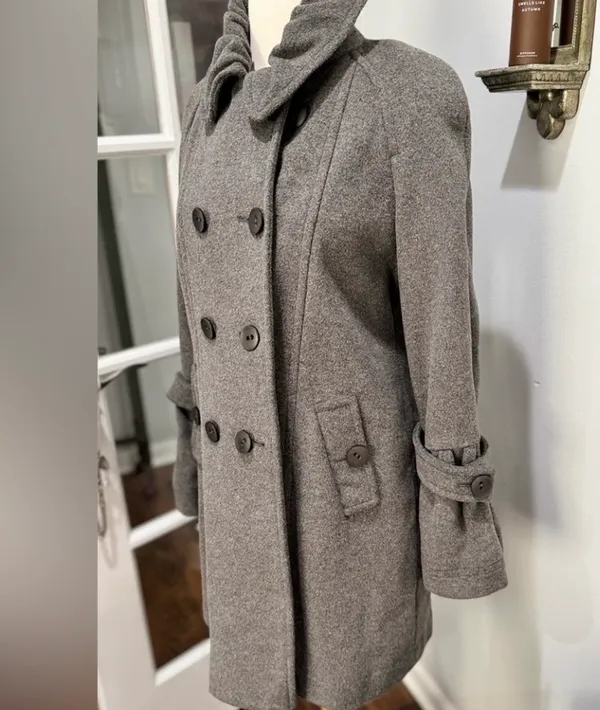 Vintage Via Spiga Gray Double Breasted Wool Pea Coat - Image 2