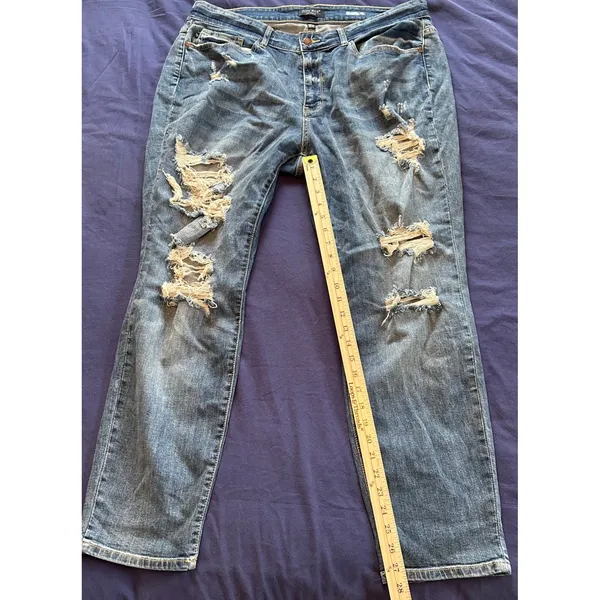 Judy Blue Los Angeles Boyfriend Fit Distressed Ripped Jeans Medium Wash 18W - Image 16