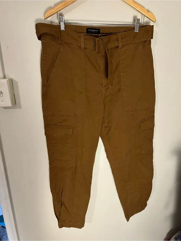 Banana Republic High-Rise Tapered Belted Cargo Pants 12 - Image 2
