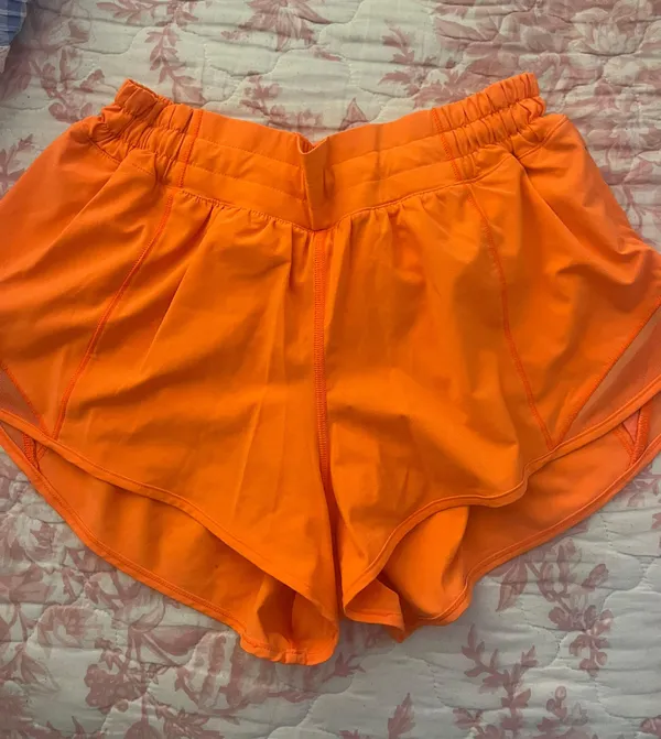 Hotty Hot Short 2.5” - Image 2