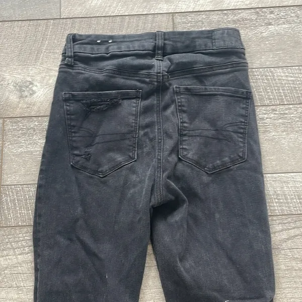 American Eagle Size 0 Black Distressed Super High-Rise Jeggings - Image 4