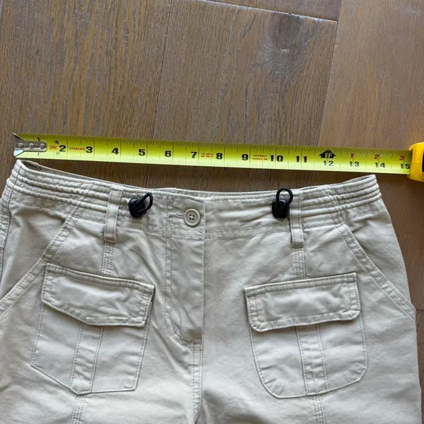 Brandy Melville Women's Cream and Tan Trousers - Image 7