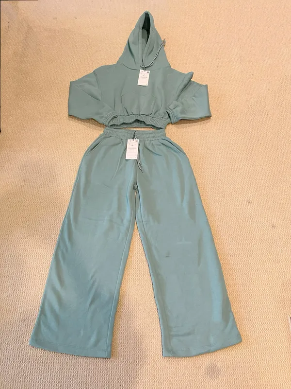 ZARA Long Sleeve Sweatsuit Set With Hoodie And Wide Legs Size M - Image 2