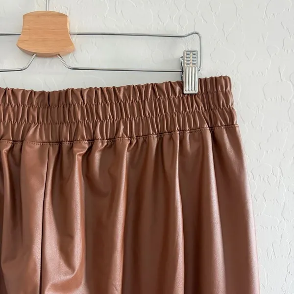 NWT OFFLINE By AERIE Real Luxe Faux Vegan Leather Wide Leg Pants Size L - Image 8