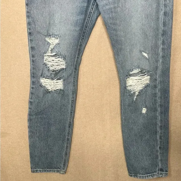Twelve by OnTwelfth Women's Distressed Blue Jeans Size 29 High Rise - Image 4