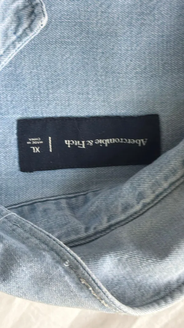 Abercrombie & Fitch Oversized Jean Shirt Embroidered - Image 4