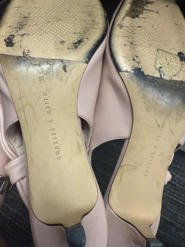 Charles and Keith Women heel shoes 6.5 - Image 7