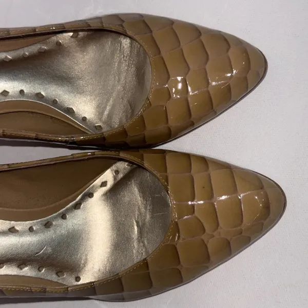 BCBG Girls‎ Tan Old Money Timeless Classic Leather Snake Skin Pumps Heels Size 7 - Image 11