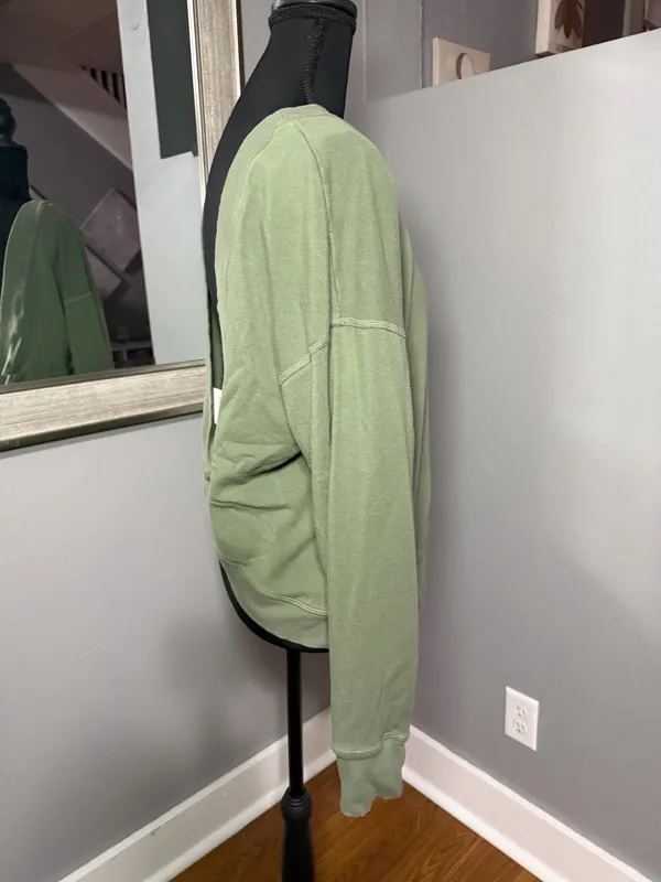 Aerie Offline twist-back oversized pullover sweatshirt sage green size medium.  - Image 5