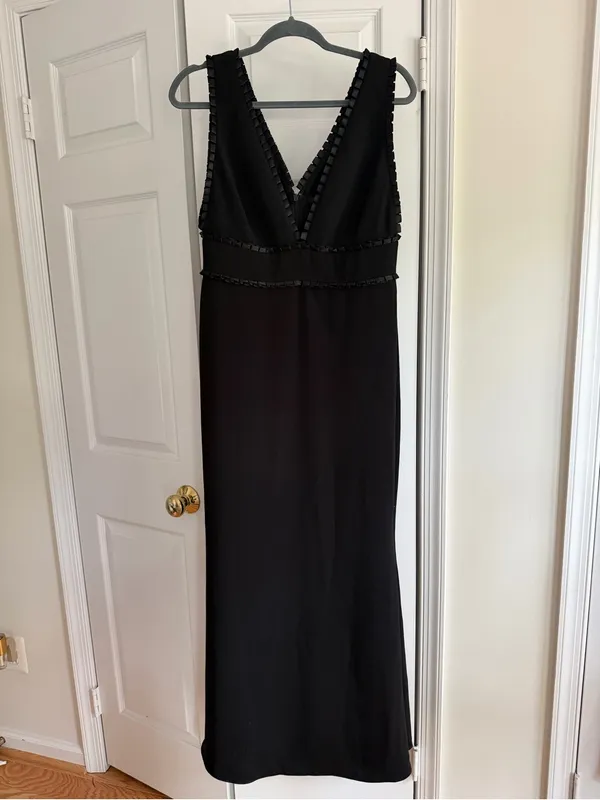 Badgley Mischka Pleated Trim Black Formal Gown Size 12 $750 - Image 4