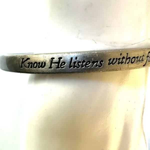Silver tone inspirational religious bangle bracelet - Image 2