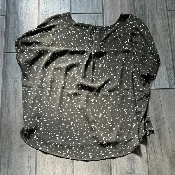 Maurices gray and White Patterned Blouse - Image 4
