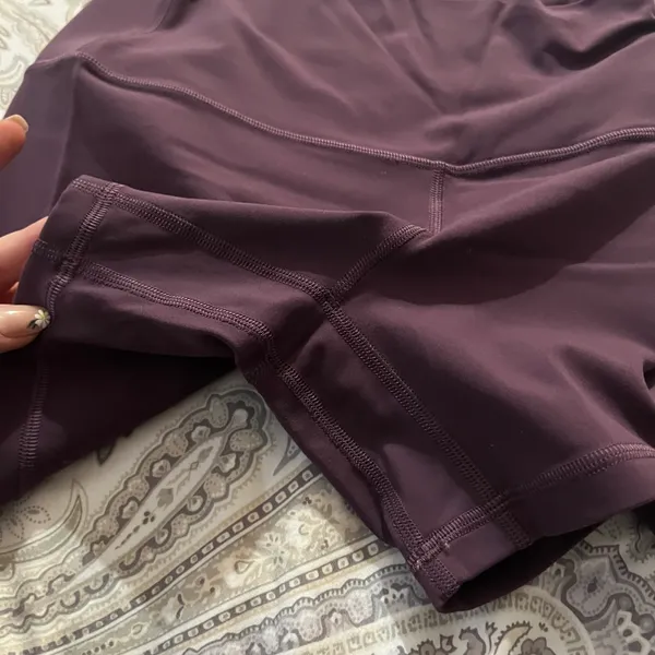Lululemon Align 4” Biker Shorts Size 6 Grapę Thistle - Image 6
