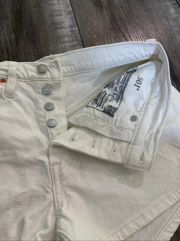 Levi's 501 White High-Rise Denim Jean Shorts - Image 4