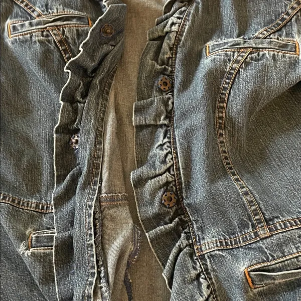 Vintage Wrangler Blues Denim Jacket w/ Snape Closure & Ruffle Detail,Size Medium - Image 5