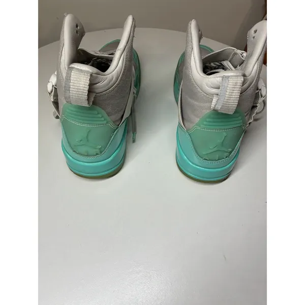Women Nike Air Jordan 3 Retro‎ Explorer XX Grey Mint Green Size 7.5 Used - Image 6