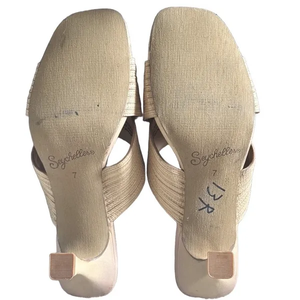 Seychelles Romantic Beige Leather Crisscross Textured Square Toe‎ Kitten Heel 7 - Image 6