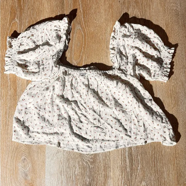 Billabong White Puff Sleeve Ruffled Blouse - Image 4