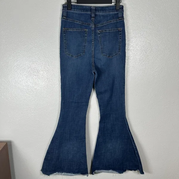 We The Free People Irreplaceable Flare Jeans Womens 28 Blue Button Fly‎ Raw Hem - Image 3
