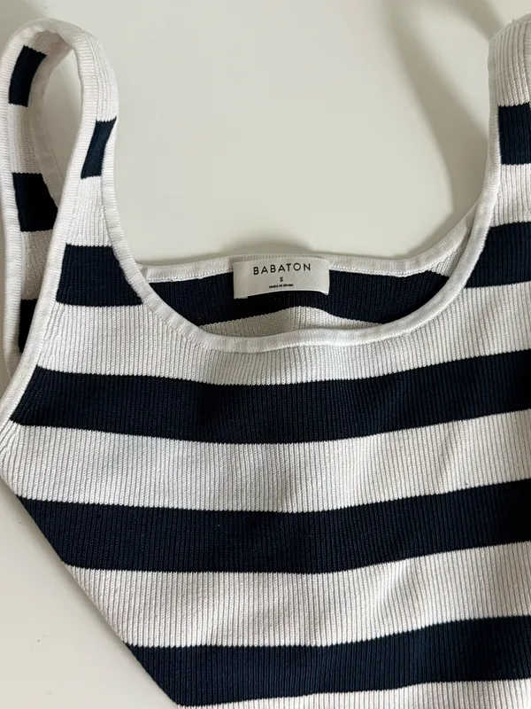 Babaton Aritzia Tank Sculpt Knit Cropped Square Neck Top ribbed - Image 2