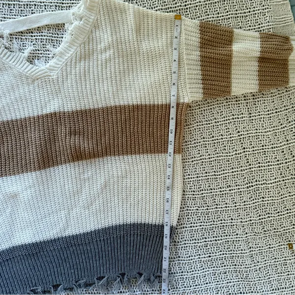 Moon & Madison White Grey Brown Knit Sweater Colorbock Stiped Cozy Freyed Medium - Image 6
