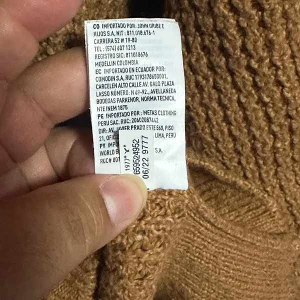 American Eagle unisex chunky oversized knit sweater Size S caramel camel brown - Image 5