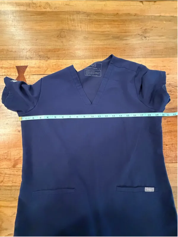 FIGS Catarina Scrub Top Women S Navy Blue V-Neck 2-Pocket Surgical Nurse Medical - Image 10
