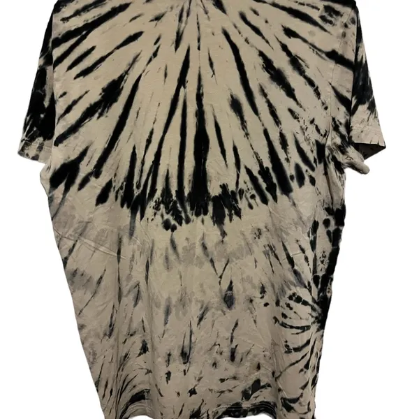 Victoria’s Secret pink tie dye short sleeve shirt size medium - Image 2