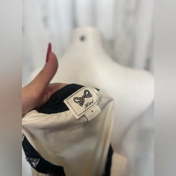 Dress White - Image 6