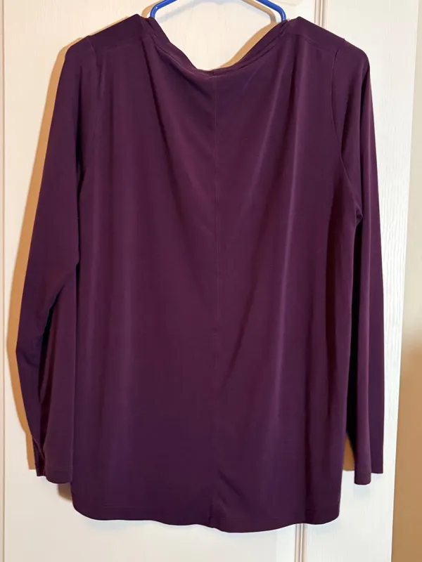 Athleta long-sleeve scoop neck top - Image 2