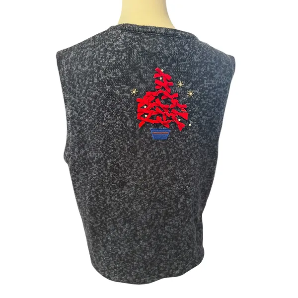 Designer original Studio Ho Ho Ho Christmas sweater vest Medium - Image 4