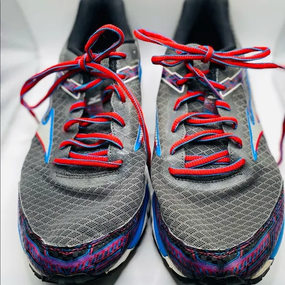 mizuno enigma 4 women's size 9 - Image 2