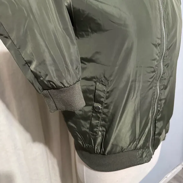 Ambiance Outerwear Woman Army Green Puffer Zip‎ Up Jacket Size Large Pocket - Image 3
