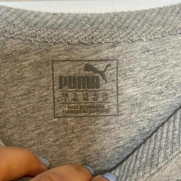 PUMA Sweatshirt Womens Size Large Gray White Spellout Logo Knit Stretch Pullover - Image 4