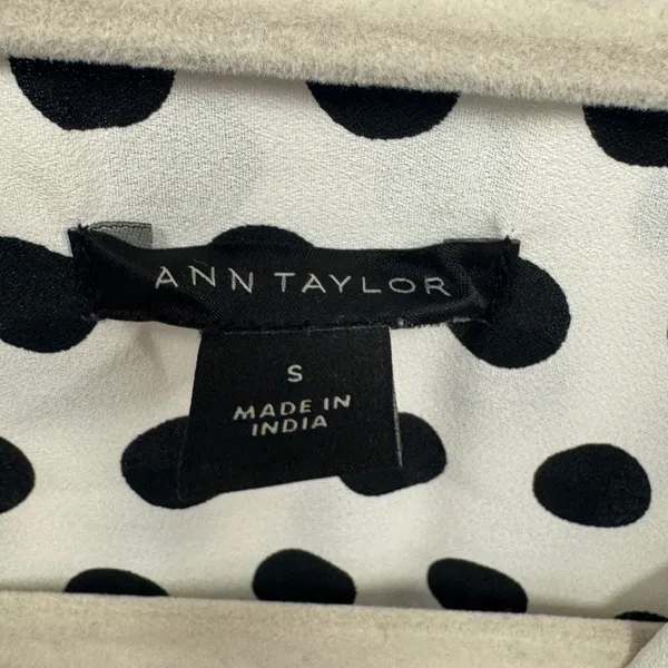 Ann Taylor Polka Dot Blouse Women's Small White Black Long Sleeve V-Neck Classic - Image 6