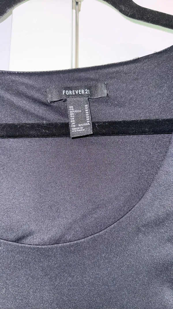 Forever 21 Black Crop Top Long Sleeve Shirt - Image 2