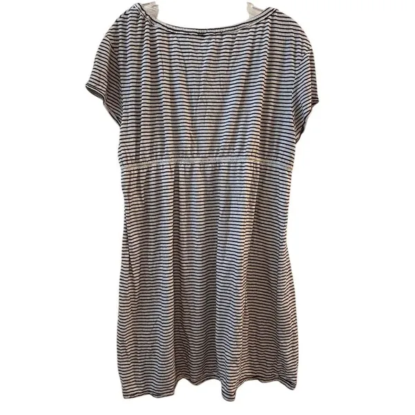 Divided Women's Size 12 Black &‎ White Striped Short Sleeve Dress - Image 8