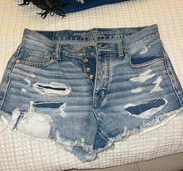 Jean Shorts Size 6 - Image 2