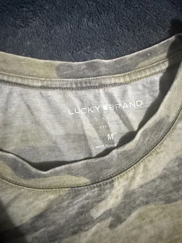 Lucky Brand Women's Green Camouflage Short Sleeve Crew Neck T-Shirt Size M - Image 2