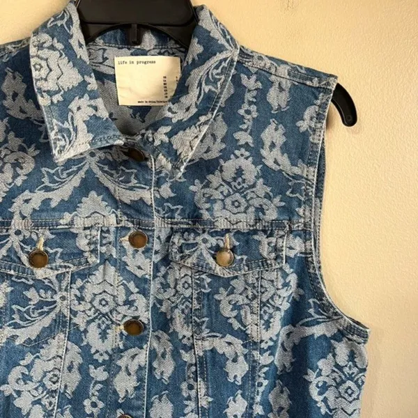 Life in progress large‎ jean vest - Image 2